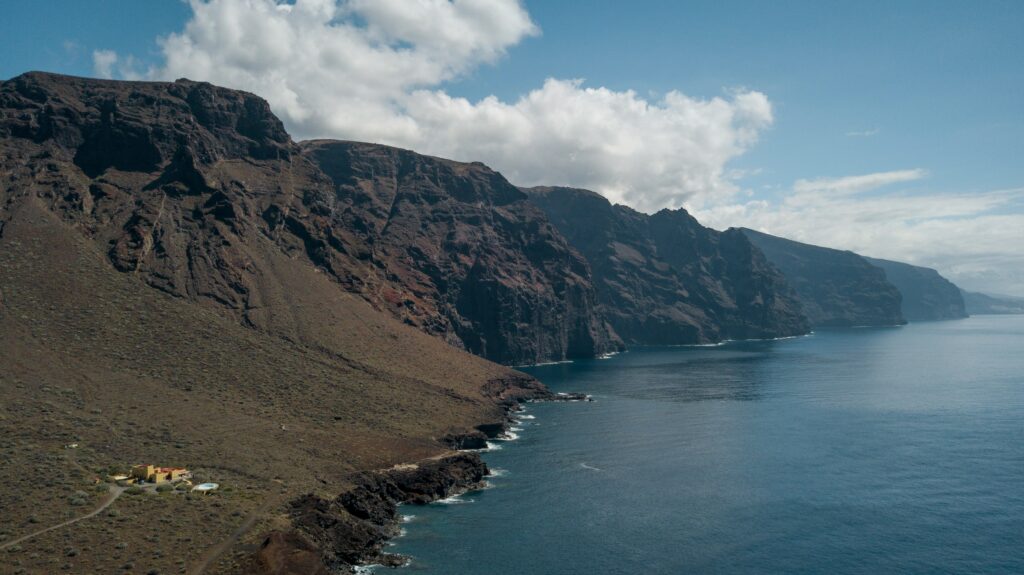 Tenerife sziklás part