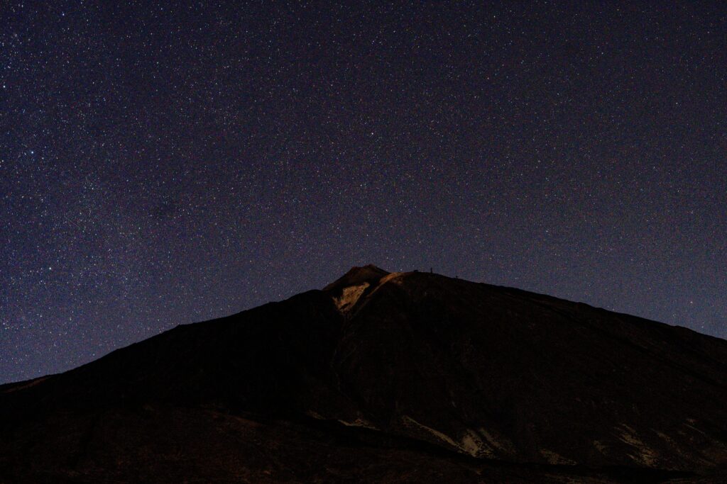 Csillagos égbolt a Teide felett Tenerifén