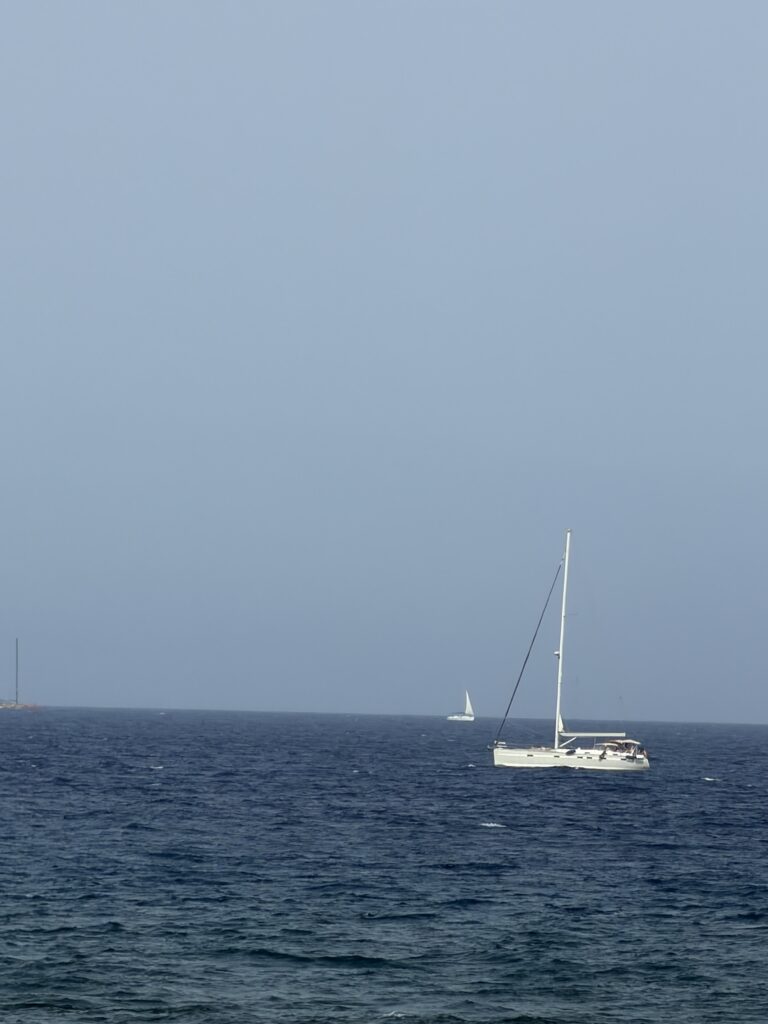 Hajó Tenerife partjainál